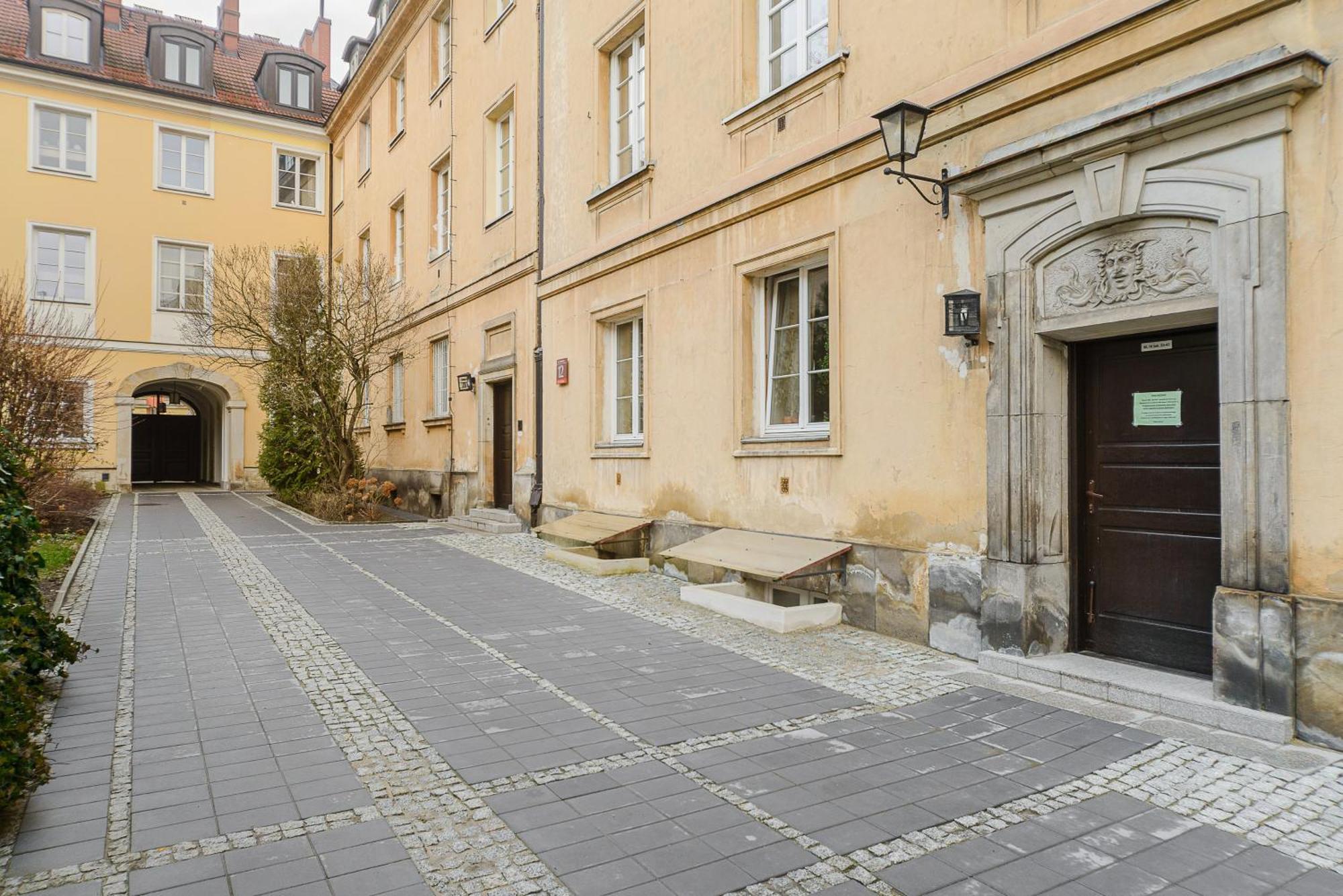 Butas Old Town Serviced P&o